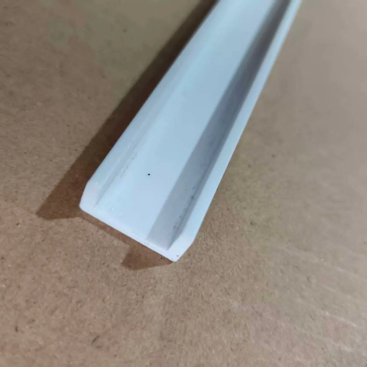 White U Shape PVC Extrusion Profile Plas